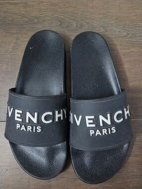Givenchy Slides Sz.8